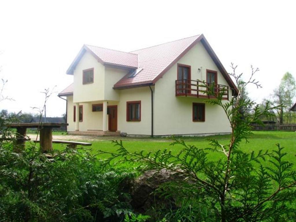 Pokoje Goscinne Na Skraju Puszczy Pogorzelce Exterior foto